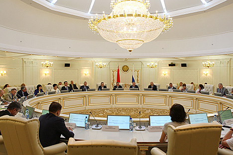 Миклашевич: Единые подходы к конституционно-правовому строительству Беларуси и России укрепляют ЕАЭС