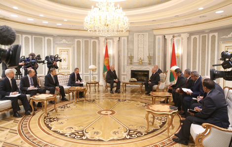 Лукашенко: Беларусь подтверждает готовность развивать взаимодействие с Египтом по всем направлениям