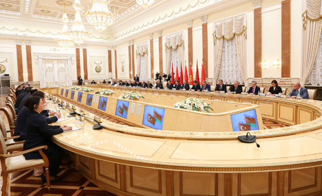 Александр Лукашенко на переговорах в расширенном составе с Президентом Турции Реджепом Тайипом Эрдоганом
