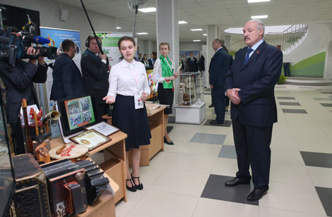 Лукашенко: В вопросе начала учебных занятий в школах главным должно быть здоровье детей