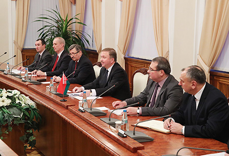 Премьер-министр Беларуси Андрей Кобяков встретился с заместителем министра коммерции КНР Фу Цзыином