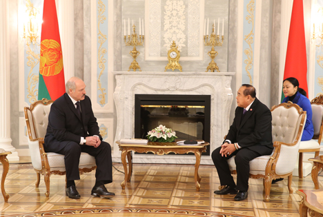 Таиланд заинтересован сотрудничать с Беларусью в сфере инвестиций и ВПК