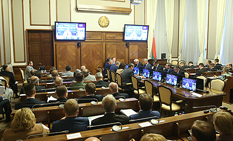 Кобяков: Экономика должна быть сбалансированной и позволяющей реализовывать приоритеты на пятилетку