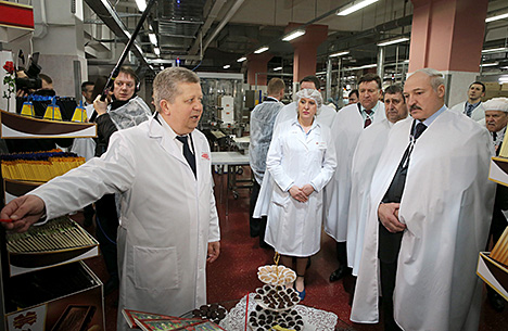 Лукашенко: Я сторонник поэтапного повышения пенсионного возраста на 3 года