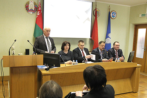 Кочанова встретилась с трудовым коллективом Слуцкого сахарорафинадного комбината