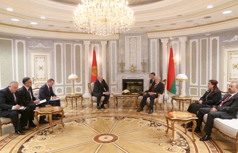 Александр Лукашенко на встрече с министром иностранных дел Ирака Ибрагимом аль-Джафари