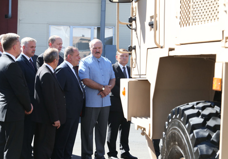 Лукашенко: Надо сохранить мир в Беларуси, и неважно, с каким Президентом