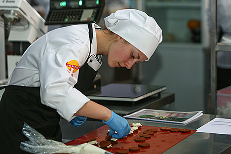Молодые рабочие, учащиеся и студенты демонстрируют мастерство в 35 профессиях на WorldSkills Belarus