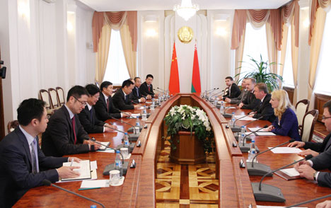 Андрей Кобяков на встрече с председателем правления Государственного банка развития Китая Ху Хуайбаном