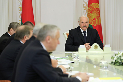 Лукашенко ждет более эффективной работы по оздоровлению сельхозорганизаций