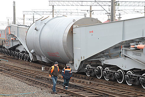 Reactor vessel delivered to Belarusian nuclear power plant construction site