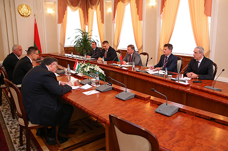 Tighter Belarus-Hungary cooperation suggested in banking, agriculture, nuclear energy