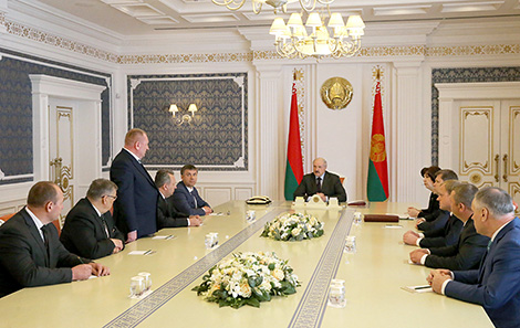 Lukashenko urges to improve agricultural production in northern regions of Belarus Lukashenko urges to improve agricultural production in northern regions of Belarus
