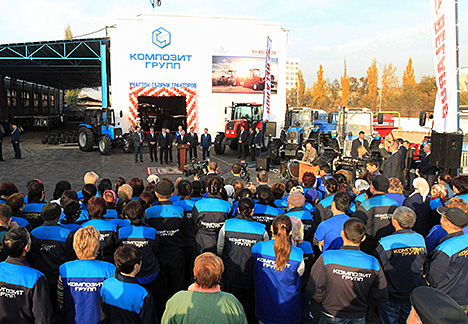 Kobyakov, Jeenbekov open MTZ assembly plant in Bishkek