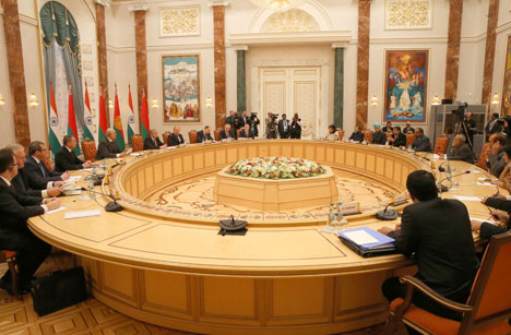 Belarus President Alexander Lukashenko during the expanded participation meeting with India President Pranab Mukherjee