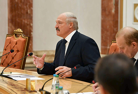 Беларусь готова обеспечить Таджикистан техникой и заинтересована в прямых поставках хлопчатобумажного волокна