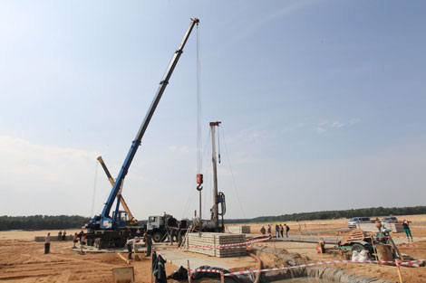 Фото из архива. Строительство Нежинского ГОК