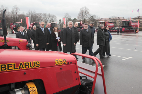 Президент Сербии Томислав Николич посетил ОАО "Минский тракторный завод"