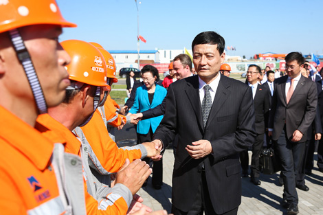 Сяо Яцин знакомится с индустриальным парком