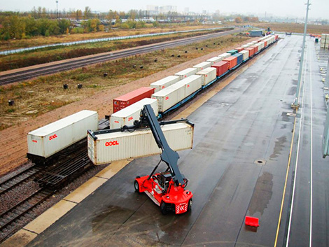 Беларусь и Латвия будут развивать грузовые перевозки ускоренными поездами