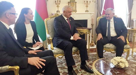 Во время встречи. Фото Совета Республики