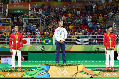 Беларус Уладзіслаў Ганчароў стаў алімпійскім чэмпіёнам у скачках на батуце