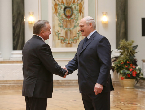 Лукашэнка: Дзяржава высока цэніць карпатлівую працу і дасягненні ў любой сферы дзейнасці