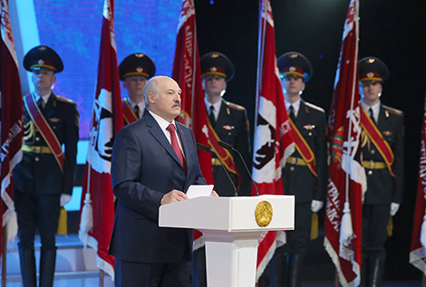 Belarus president praises police for proper level of public security