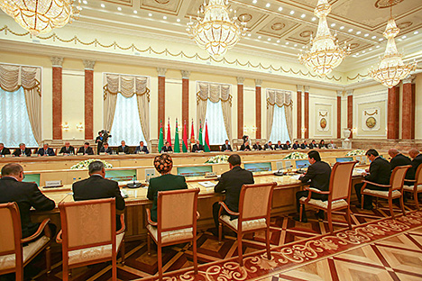 Лукашэнка падкрэслівае стратэгічны характар развіцця беларуска-туркменскага супрацоўніцтва