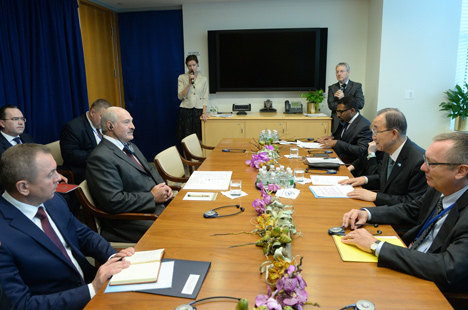 Пан Гі Мун дзякуе Лукашэнку за канструктыўную ролю ў пошуку вырашэння канфлікту ва Украіне
