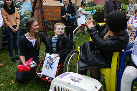 Дар'я Домрачава перадала дзіцячаму хоспісу сродкі, атрыманыя ад правядзення "Гонкі легенд"