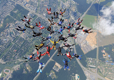 Новы нацыянальны рэкорд у парашутным спорце ўстаноўлены ў Беларусі