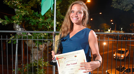 Вакалістка Мікіціч з Беларусі стала ўладальніцай Гран-пры конкурсу "Крылы талентаў" у Італіі