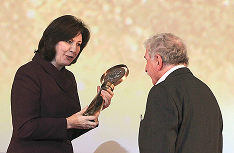 Спецпрыз "За захаванне і развіццё традыцый духоўнасці ў кінамастацтве" ўручаны Генадзю Аўсяннікаву