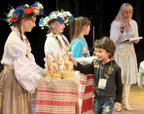 Фестываль "Зямля пад белымі крыламі"