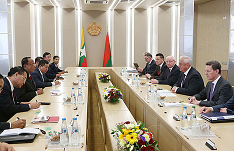 Мясніковіч: Беларусь мае намер больш актыўна выходзіць на сельскагаспадарчы рынак М'янмы
