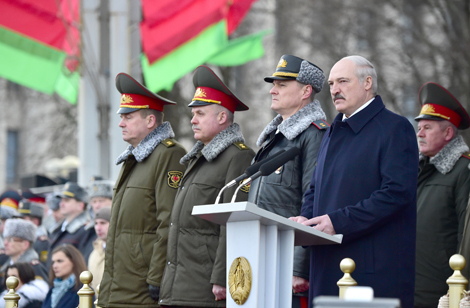 Лукашэнка: Органы ўнутраных спраў заслужылі высокую ацэнку ўсяго беларускага народа