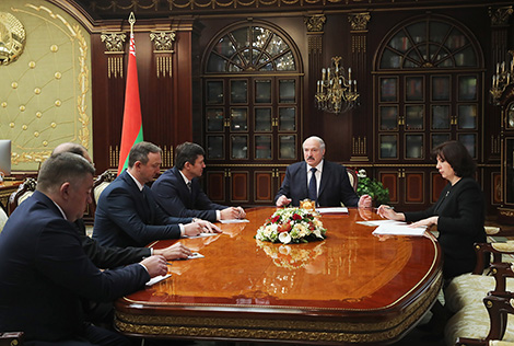 Лукашэнка назначыў новага рэктара БДУ і ўзгадніў назначэнне яшчэ трох кіраўнікоў ВНУ