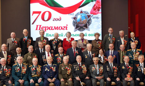 Председатель Гомельского облисполкома Владимир Дворник на торжественном приеме ветеранов