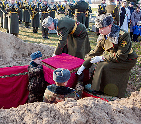 В Бресте перезахоронили останки 15 красноармейцев