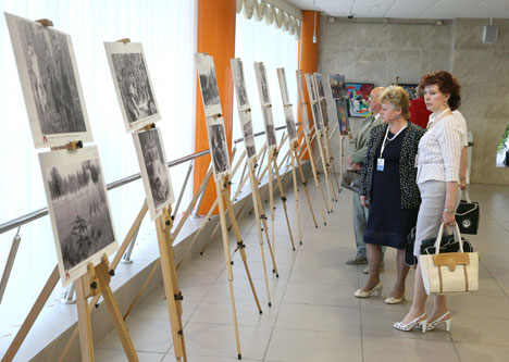 Фотовыставка БЕЛТА "Этапы Великой Победы" открылась сегодня на медиафоруме в Минске