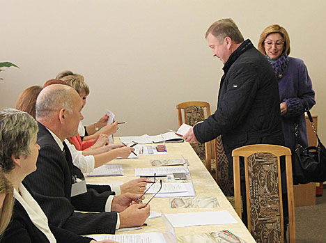 Belarusian Prime Minister Andrei Kobyakov  cast his ballot