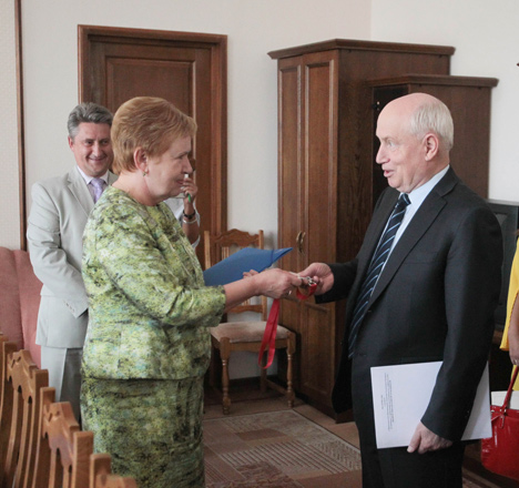 CIS opens its observation mission for Belarus president election