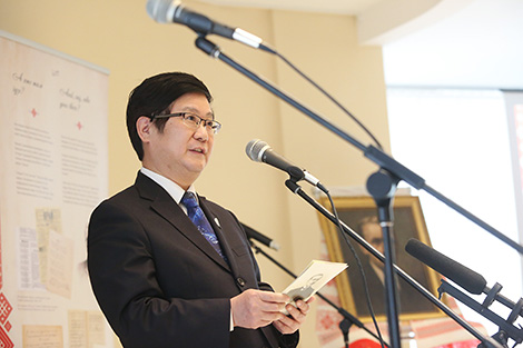 36国大使在白俄罗斯外交部朗诵了扬卡.库巴拉的诗作