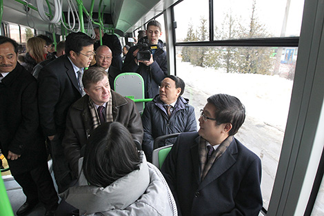 中国四川省有意与白俄罗斯联合生产电动公共汽车