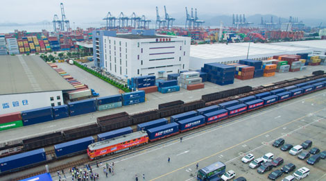 中国深圳首趟集装箱列车将于5月22日出发前往白俄罗斯