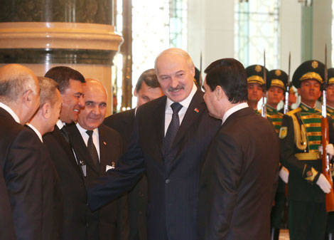 卢卡申科：白俄罗斯是土库曼斯坦在欧洲中心的可靠支点和朋友