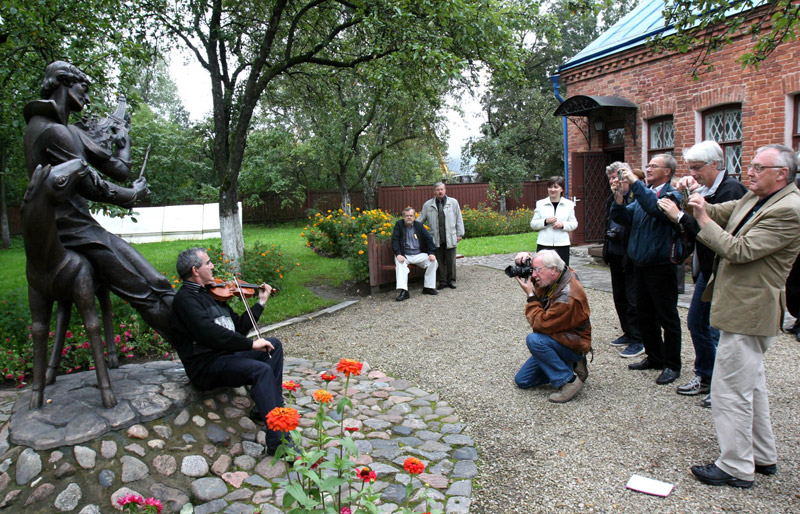 Представители Швеции, Дании и Норвегии посетили дом-музей  Марка Шагала