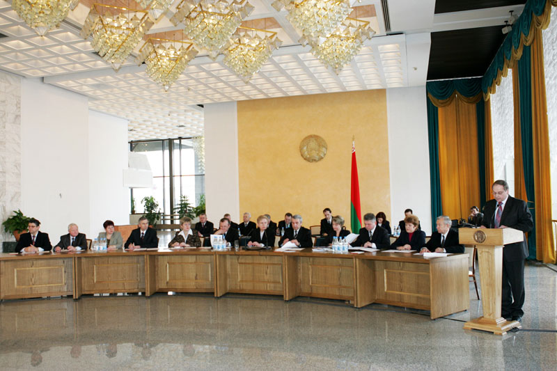 A session of Belarus’ Central Election Commission, 2006