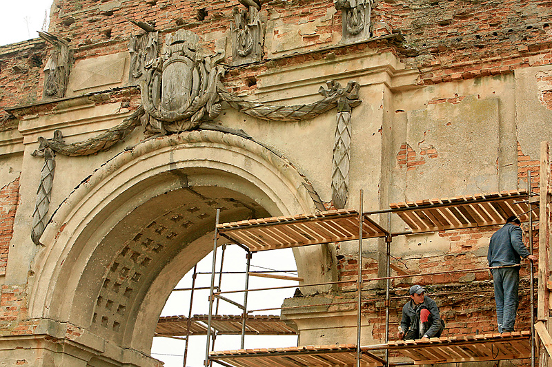 Ruzhany Palace restoration (2008)